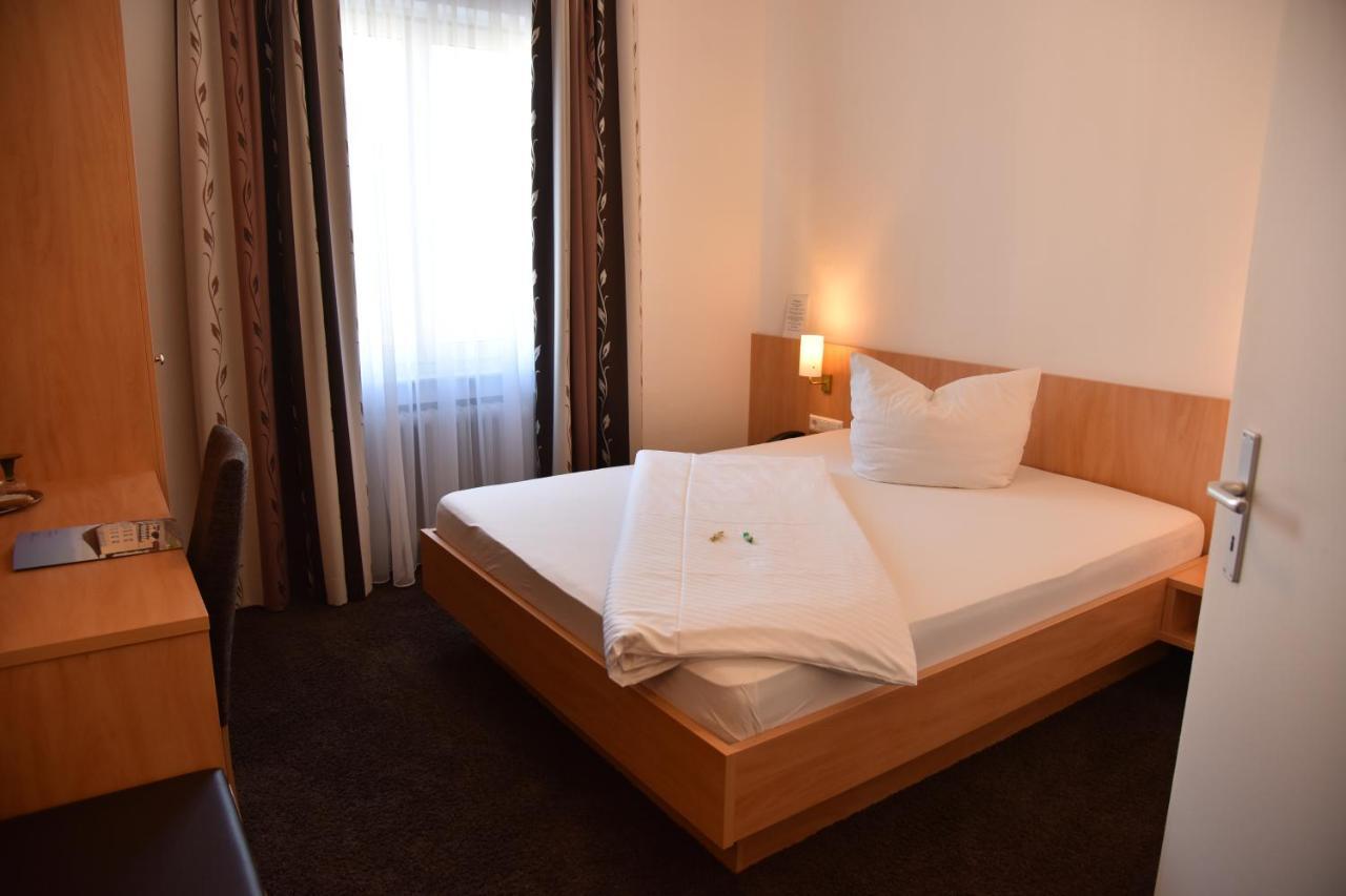 Hotel Goldener Hirsch Friedrichshafen Exterior foto